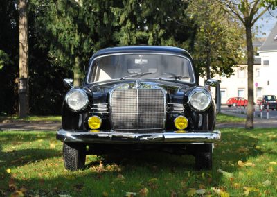 Bestattungsfahrzeug Mercedes Benz- Binz