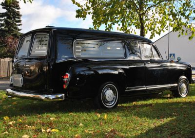 Bestattungsfahrzeug Mercedes Benz- Binz