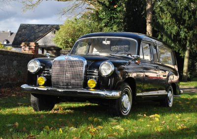 Bestattungsfahrzeug Mercedes Benz- Binz